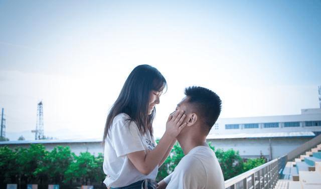 我女朋友家人不同意我们，我该怎么办游戏画面